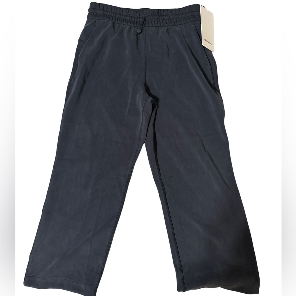 Lululemon Softstreme Straight Leg Crop Pants Black Size 8 NWT